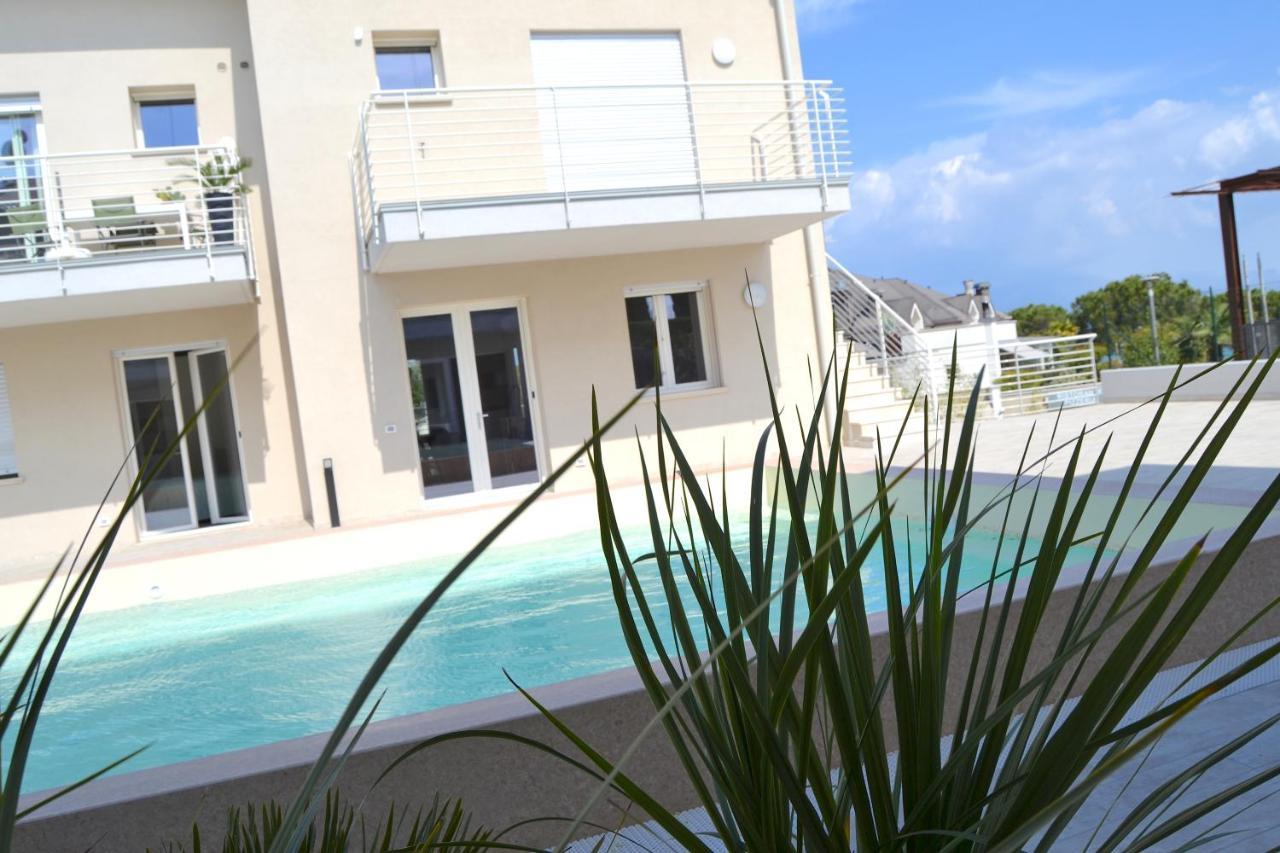 Zen Ar Holiday-Home เปสเคียรา เดล การ์ดา ภายนอก รูปภาพ
